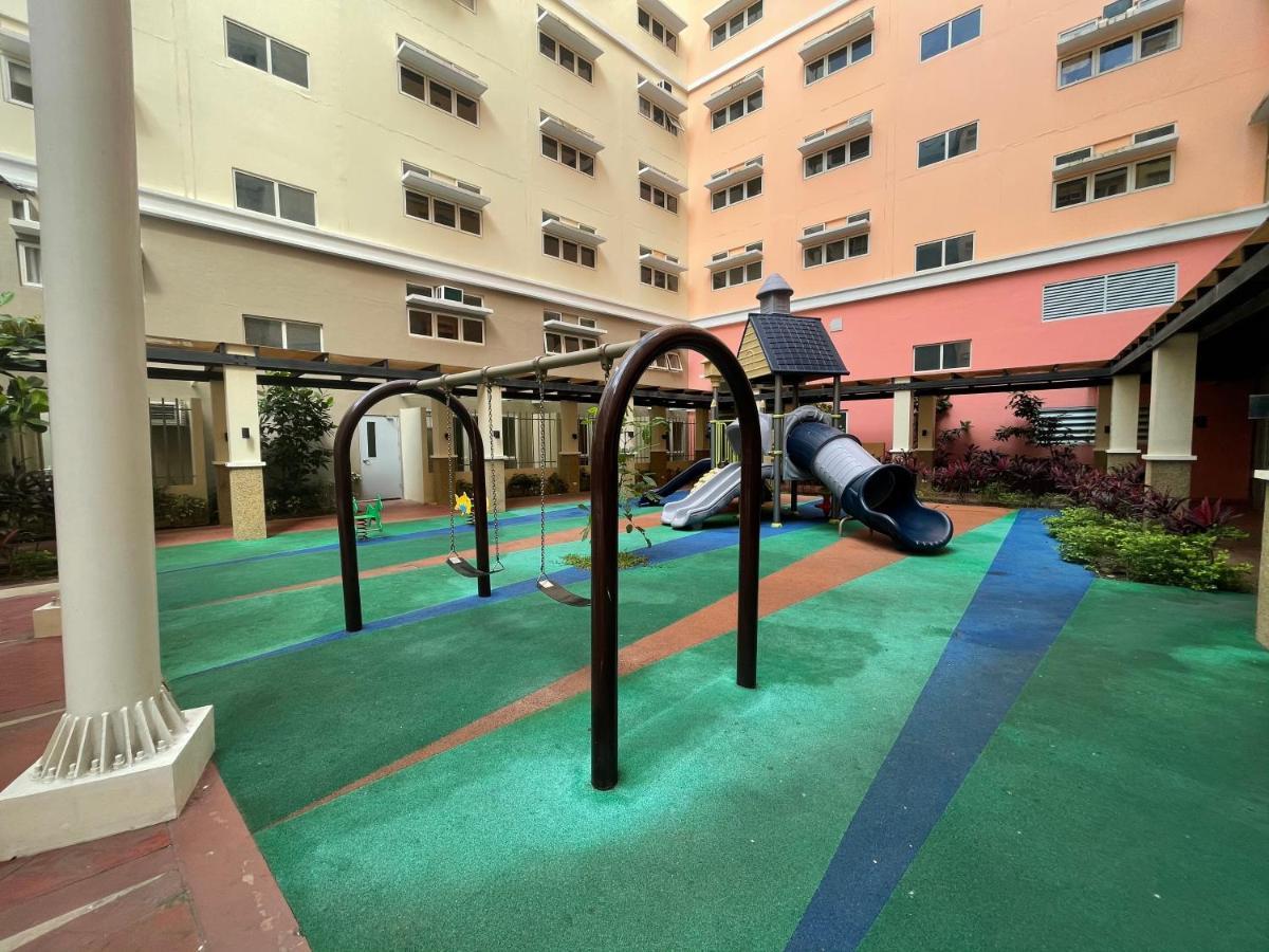 Khentdrick'S Place At Holland Park Southwoods Binan Luaran gambar